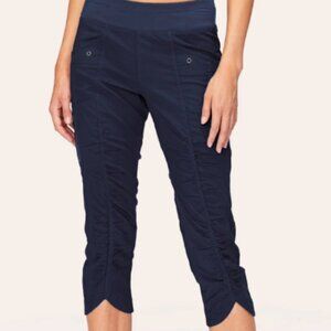 XCVI WEARABLES I Navy Blue Iris Cropped Capri Poplin Pants, S